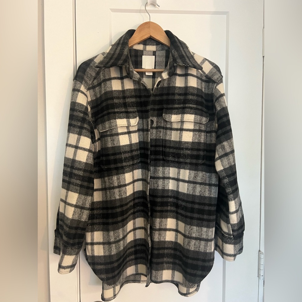 H&M black & white Shacket